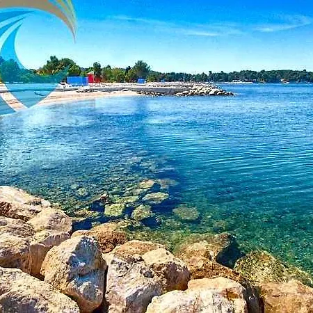 1174 4* Pula
