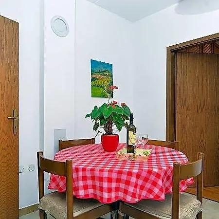 1174 Hotel
